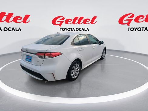 Used 2020 Toyota Corolla LE image 8