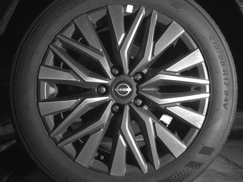 Used 2025 Nissan Altima 2.5 SV image 14