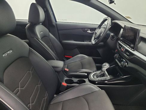 Used 2023 Kia Forte GT-Line image 21