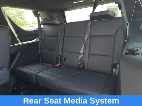 Used 2025 GMC Yukon Denali w/ Denali Reserve Package AWD/4WD image 16
