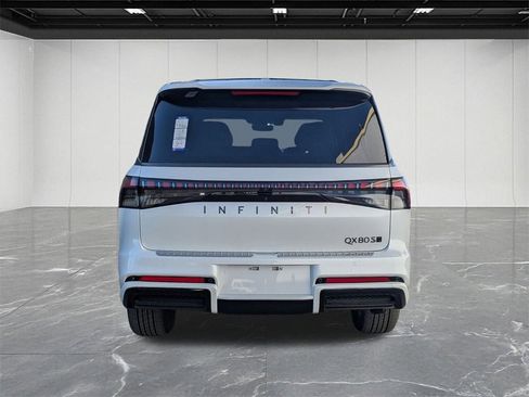 New 2026 INFINITI QX80 SPORT w/ Sport Exterior Package image 4