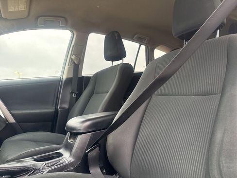Used 2017 Toyota RAV4 LE w/ All Weather Liner Package FWD image 37