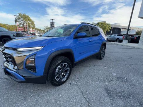 Used 2025 Chevrolet Equinox ACTIV w/ Safety and Technology Package image 4