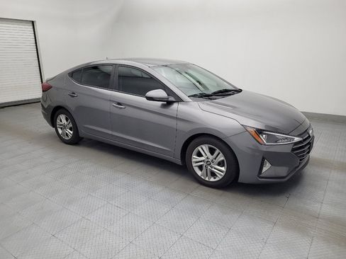 Used 2020 Hyundai Elantra SEL image 11