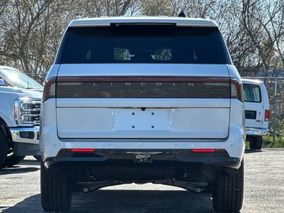 New 2026 Lincoln Navigator Reserve w/ Jet Appearance Package