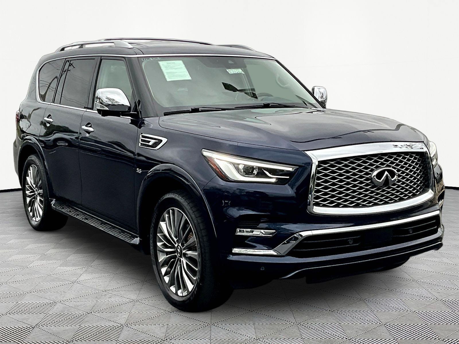 Used 2020 INFINITI QX80 Luxe w/ Sensory Package AWD/4WD image 3