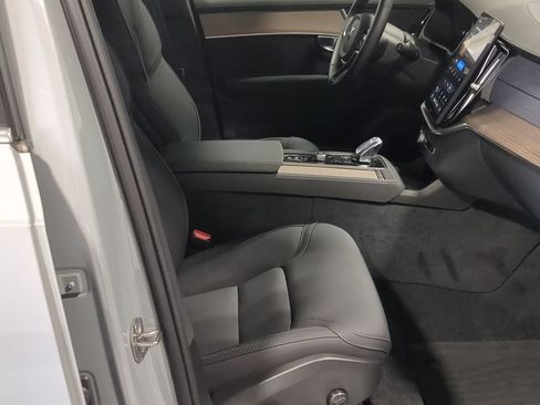 Used 2026 Volvo XC90 B5 Plus w/ Protection Package AWD/4WD image 26