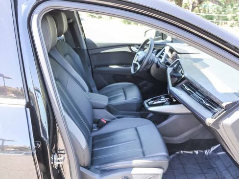 Used 2023 Audi Q4 e-tron Premium Plus w/ Premium Plus image 18