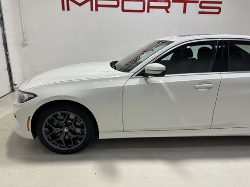 Used 2025 BMW 330i xDrive 330i xDrive w/ Premium Package image 5