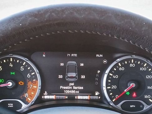 Used 2017 Jeep Renegade Limited image 8