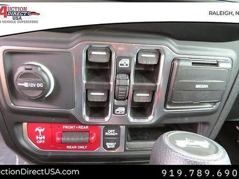 Used 2021 Jeep Wrangler Unlimited Rubicon image 30