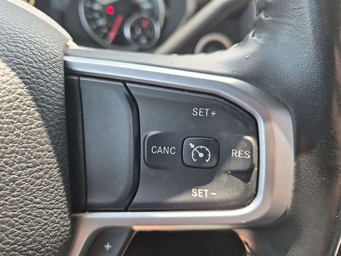 Used 2024 RAM 2500 Big Horn AWD/4WD image 18