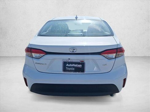Used 2024 Toyota Corolla LE FWD image 6