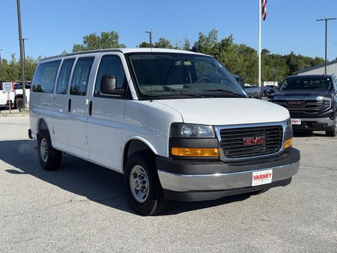 New 2025 GMC Savana 2500 w/ Driver Convenience Package RWD image 4