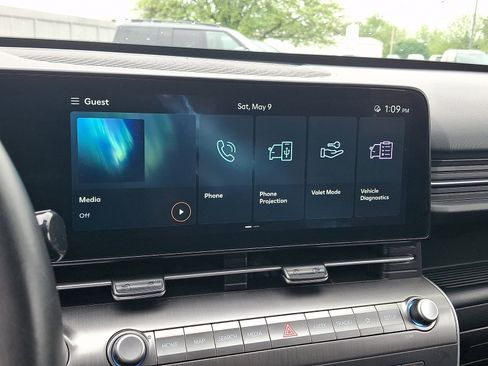 Certified 2024 Hyundai Kona SEL AWD/4WD image 17