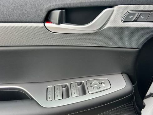 Used 2025 Hyundai Palisade SEL FWD image 11
