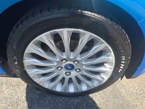 Used 2012 Ford Focus Titanium image 28