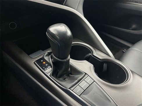 Used 2023 Toyota Camry SE image 16