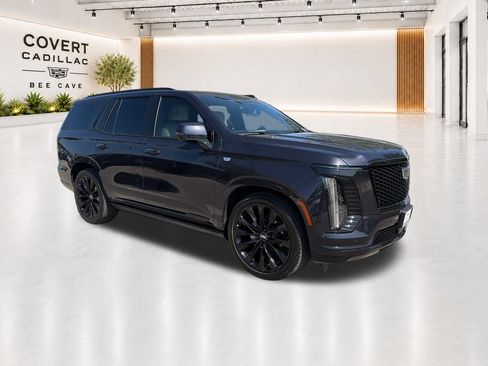 Used 2025 Cadillac Escalade Sport Platinum AWD/4WD image 1