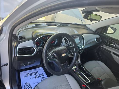 Used 2020 Chevrolet Equinox LS FWD image 14