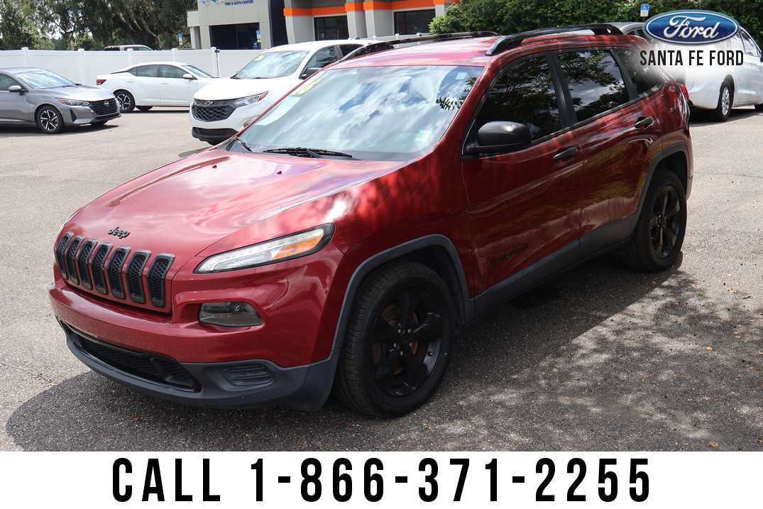 Used 2016 Jeep Cherokee Sport FWD image 2