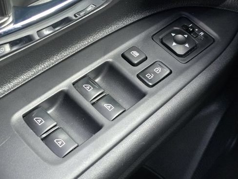 Used 2019 Mitsubishi Outlander SE FWD image 28
