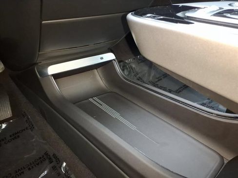 Certified 2024 Cadillac Lyriq Luxury RWD image 28