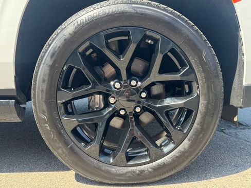 Used 2021 GMC Yukon XL Denali w/ Denali Ultimate Package RWD image 16