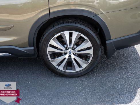 Certified 2022 Subaru Ascent Touring AWD/4WD image 11