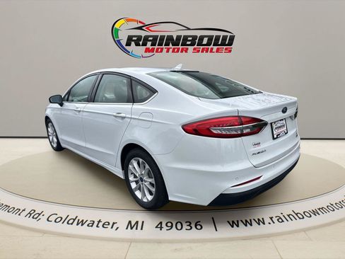 Used 2020 Ford Fusion SE FWD image 5
