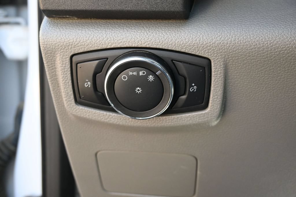 Used 2021 Ford F550 4x4 Regular Cab Super Duty image 32