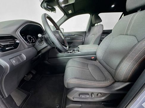 Used 2025 Honda Pilot Sport image 25