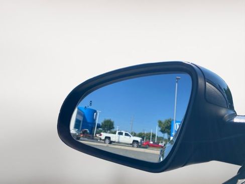 Used 2018 Hyundai Kona SEL FWD image 27