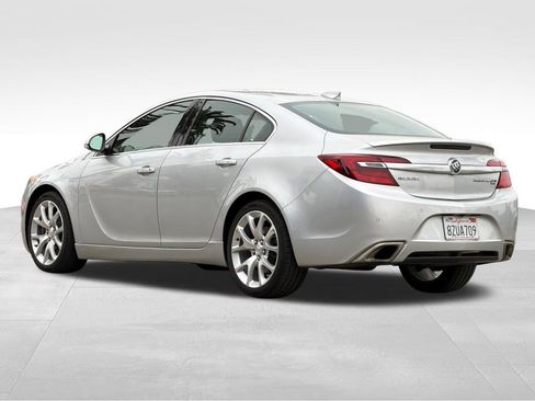 Used 2017 Buick Regal GS w/ Driver Confidence Package #2 image 3