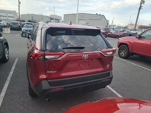 Used 2025 Toyota RAV4 XLE image 7