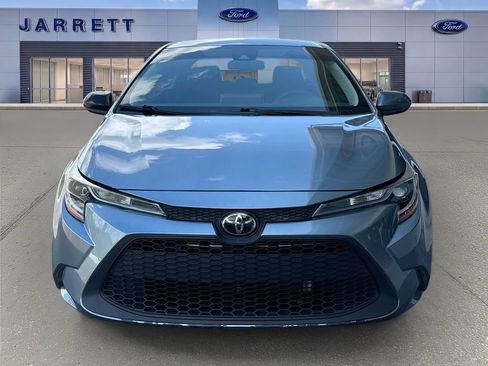 Used 2020 Toyota Corolla LE FWD image 2