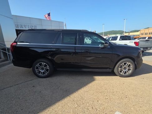 New 2026 Ford Expedition Max Active AWD/4WD image 8