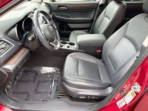 Used 2018 Subaru Outback 2.5i Limited AWD/4WD image 15