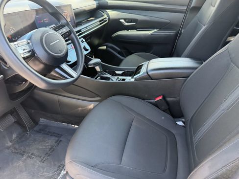Used 2025 Hyundai Tucson SEL AWD/4WD image 21