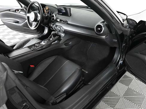 Used 2024 MAZDA MX-5 Miata RF Grand Touring RWD image 12