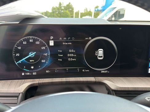 Used 2024 Kia Telluride SX w/ Towing Package FWD image 24