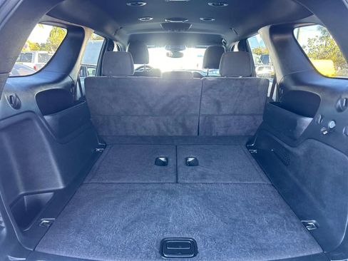 Used 2023 Dodge Durango SXT RWD image 17