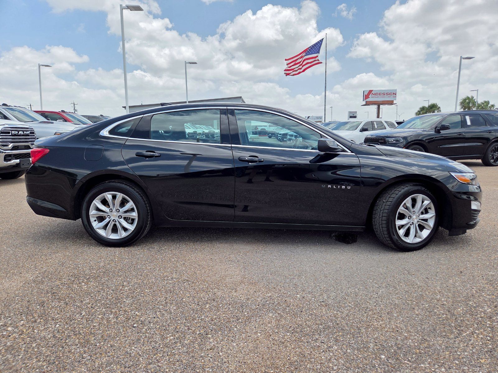 Used 2024 Chevrolet Malibu LT FWD image 8