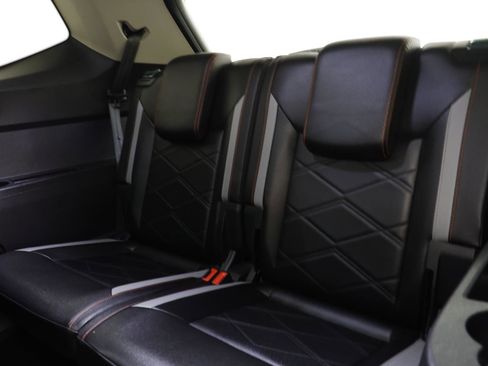 Used 2025 Volkswagen Atlas Peak Edition SE image 13