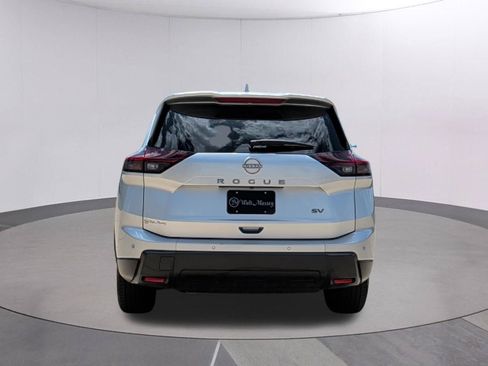 Used 2024 Nissan Rogue SV FWD image 4