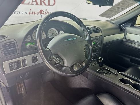 Used 2005 Ford Thunderbird image 10
