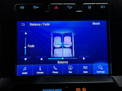 Used 2020 Ford F350 Lariat w/ Lariat Ultimate Package AWD/4WD image 9