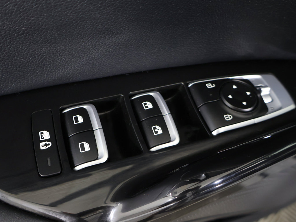Used 2025 Kia K5 GT FWD image 39