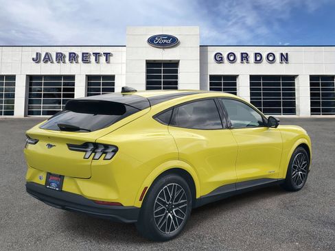 Certified 2025 Ford Mustang Mach-E Premium RWD image 4