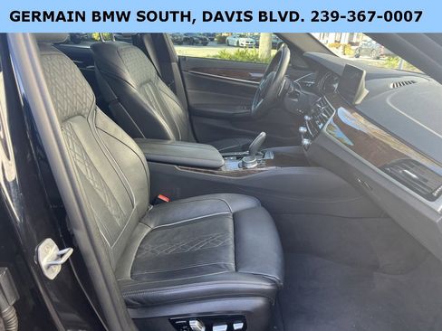 Used 2019 BMW 530i 530i w/ M Sport Package image 28